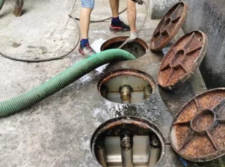 南昌哪里有高壓清洗管道，化糞池清理及抽糞車(chē)